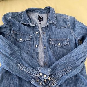 Gap Denim Pearlsnap